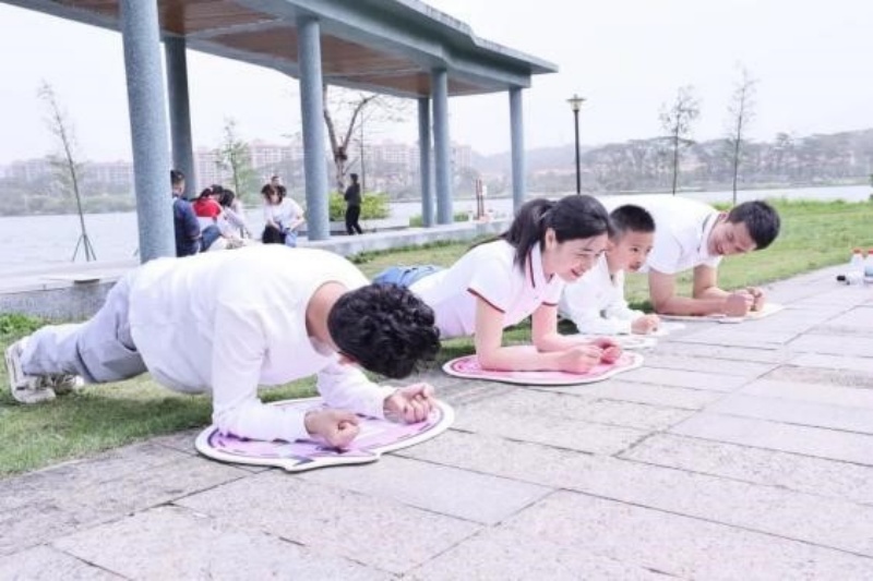 健康同行   全运共进！前海人寿广州总医院举行《健康守护全运行、凝心聚力共奋进》健步走活动